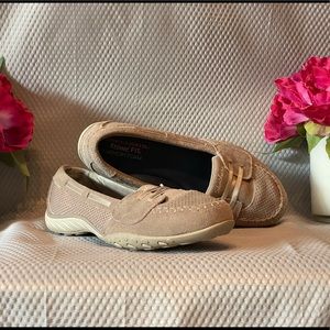 Skechers Relaxed Fit Memory Foam Loafer